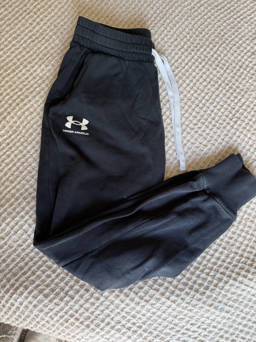 Under Armour Women’s Black Jogger Sweatpants
